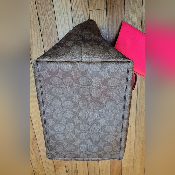 Coach Brown and Red Signature Tote Bag - Picture 5 of 14